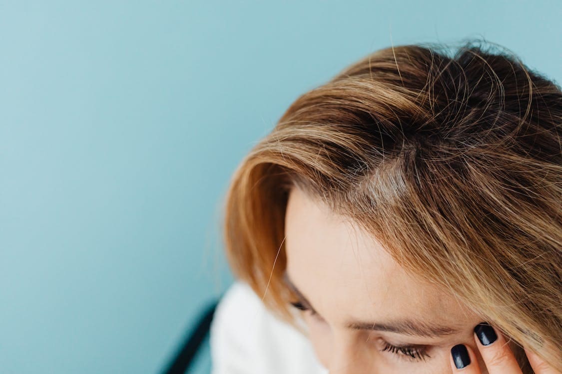 Haarausfall – schnelle Hilfe,  direkt online